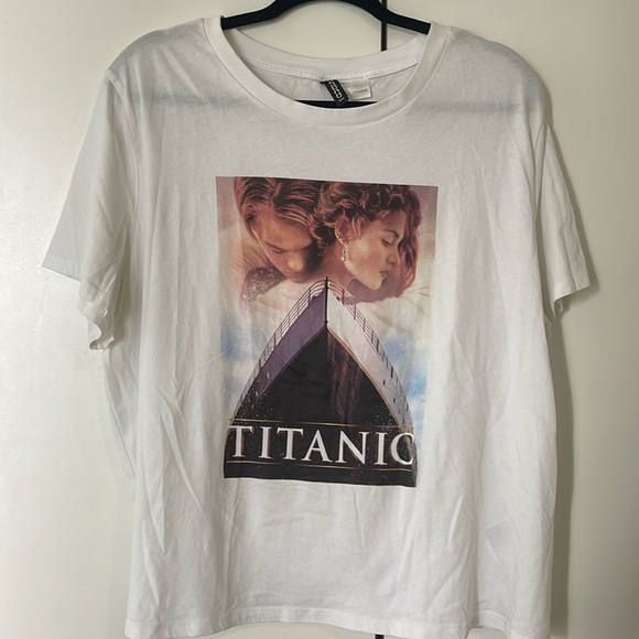 H&M titanic t shirt - Picture 1 of 4